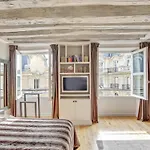 Luxury Apartment Paris Louvre